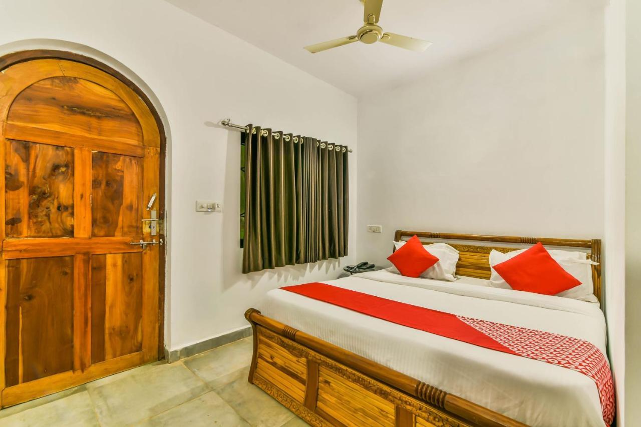 Collection O 15487 Ashoka King Hotel Mandrem Exterior foto
